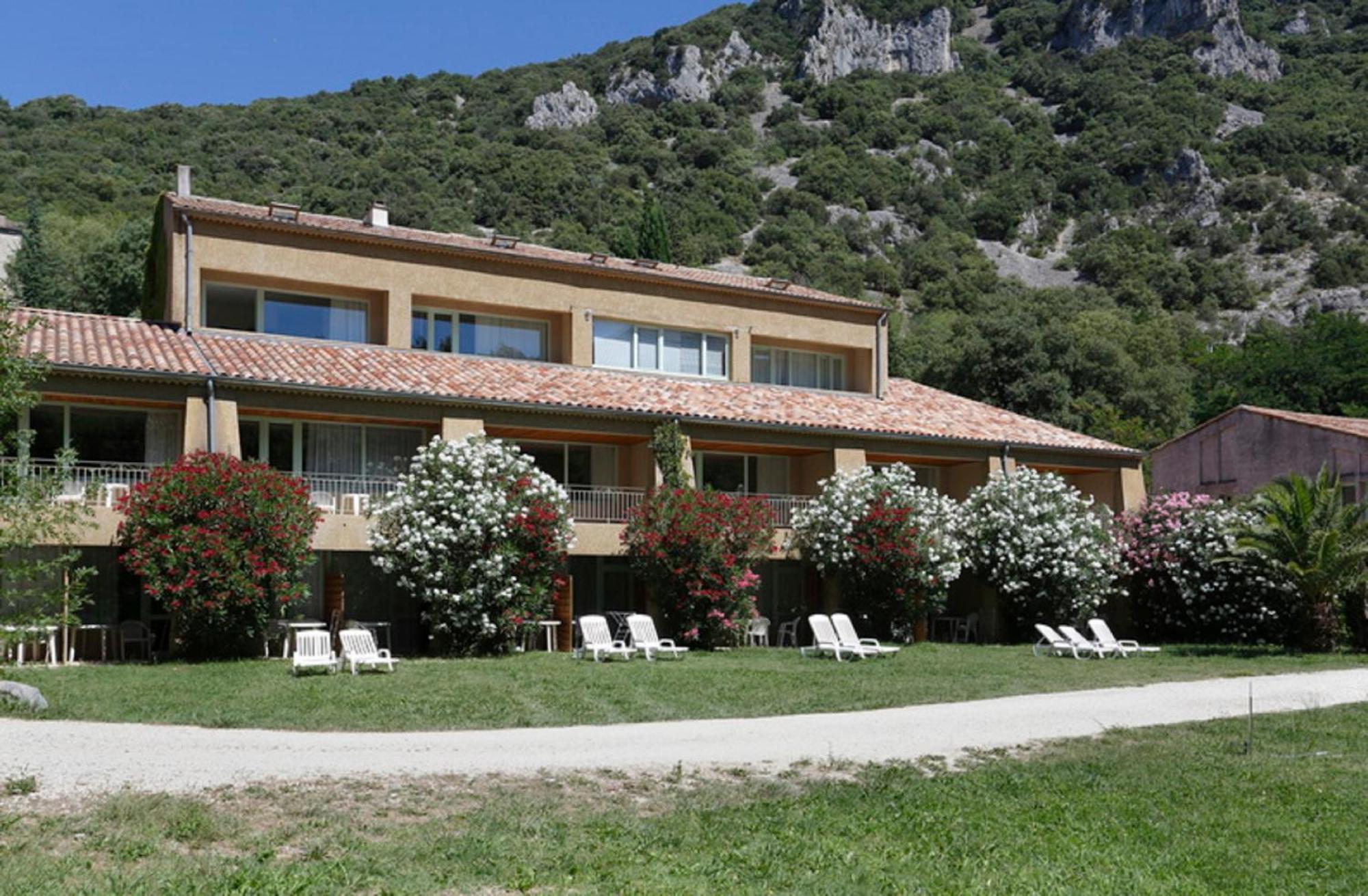 Vacanceole - Le Domaine De Chames - Pont D'Arc Vallon-Pont-dʼArc Exteriör bild