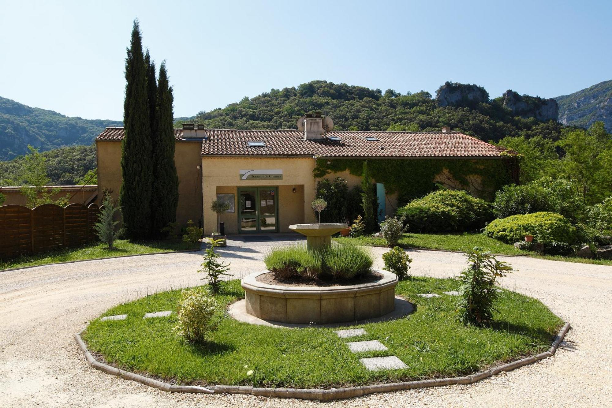 Vacanceole - Le Domaine De Chames - Pont D'Arc Vallon-Pont-dʼArc Exteriör bild